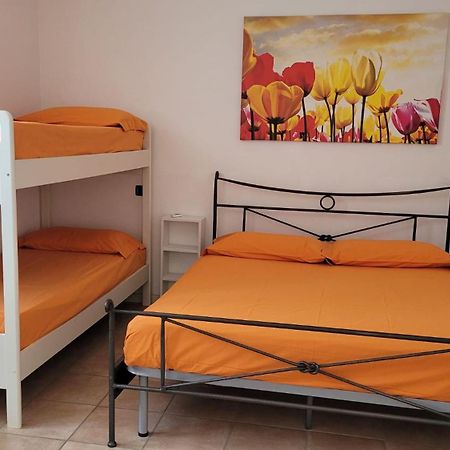Appartamento Con Piscina A Lazise Bagian luar foto